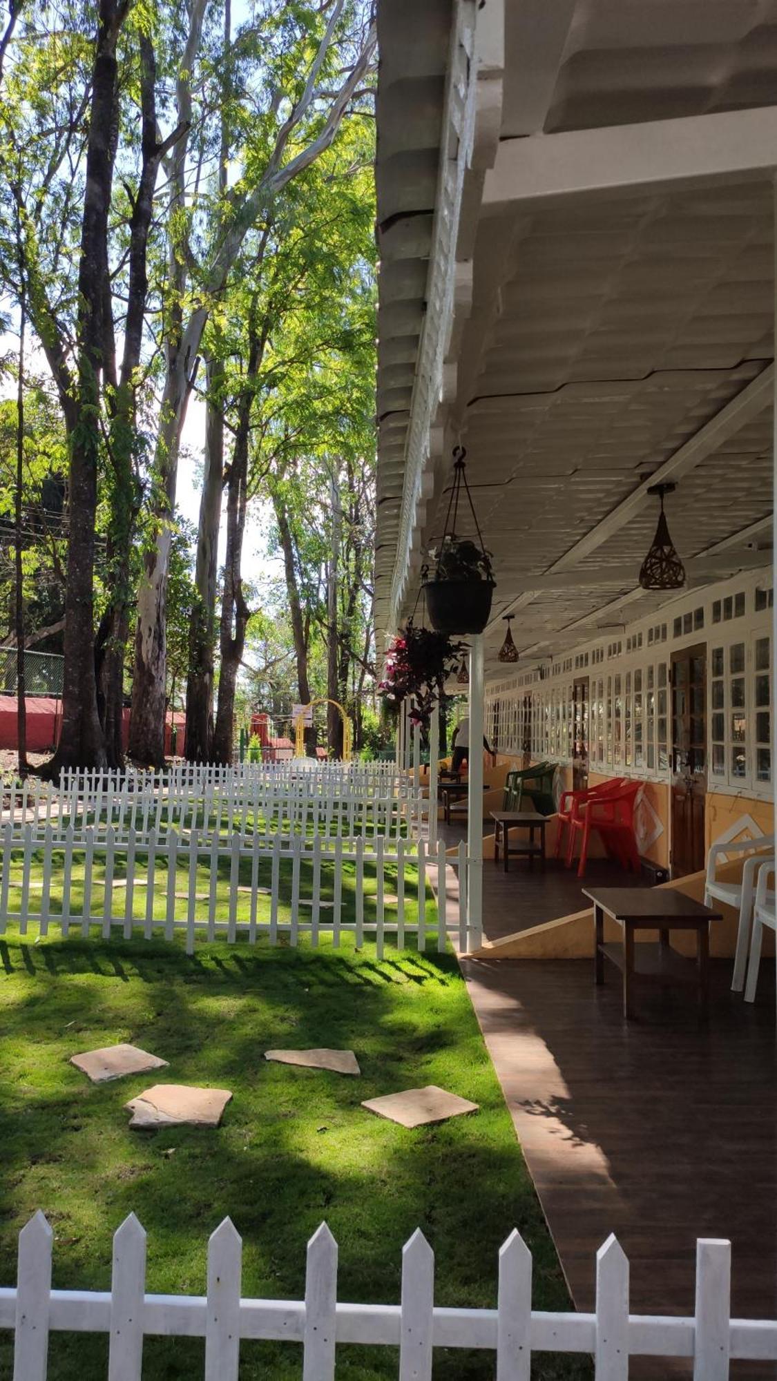 Citadel Resort Panchgani Luaran gambar